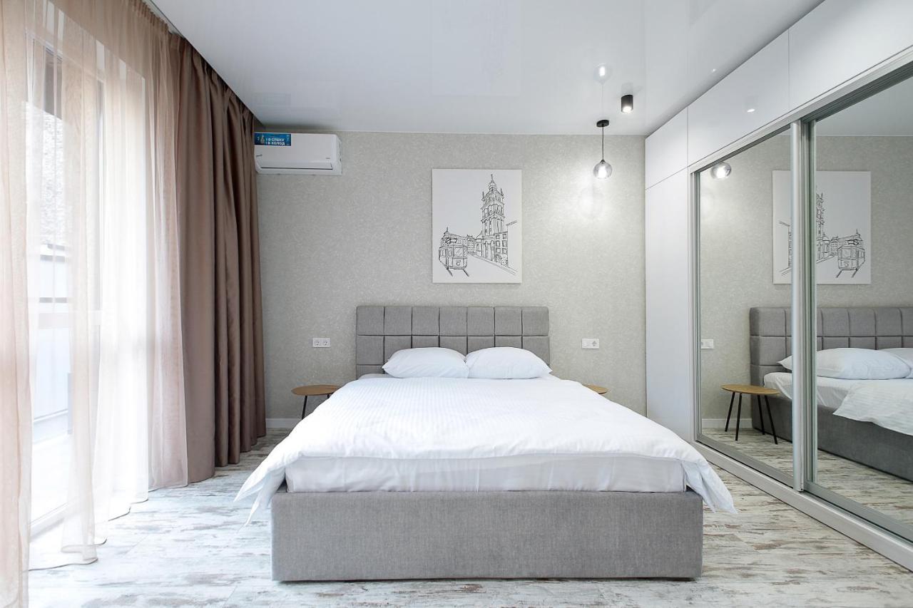Luxury Nest Lviv Centerアパートメント エクステリア 写真