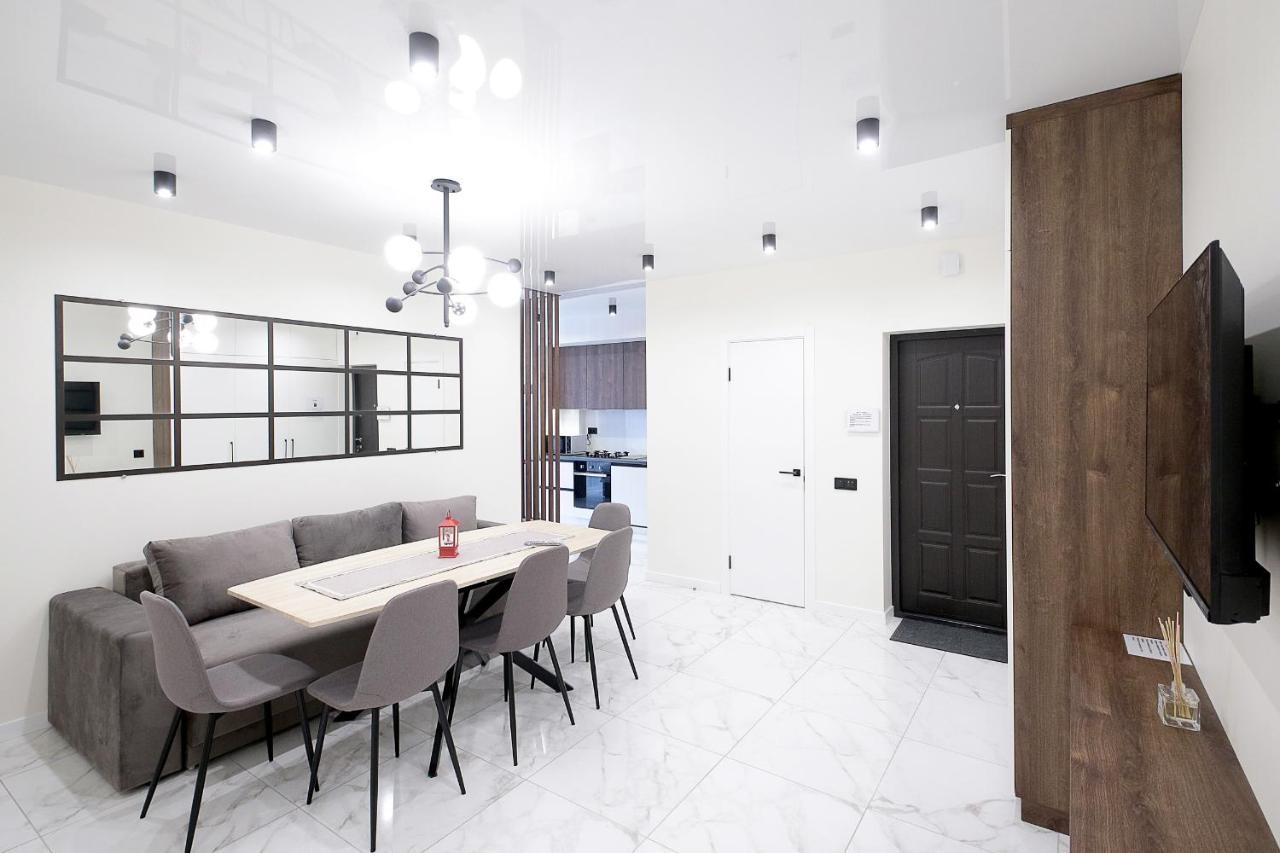 Luxury Nest Lviv Centerアパートメント エクステリア 写真