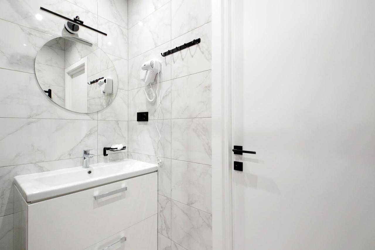 Luxury Nest Lviv Centerアパートメント エクステリア 写真